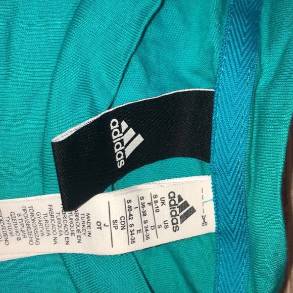 Adidas t shirt - Picture 2 of 2